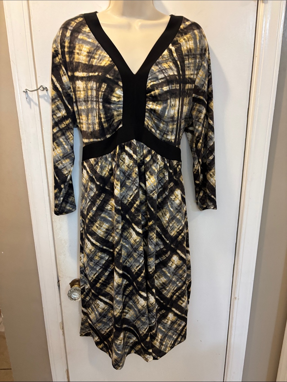 Motherhood Maternity large v-Neck l/s Plaid-Dress 26-355